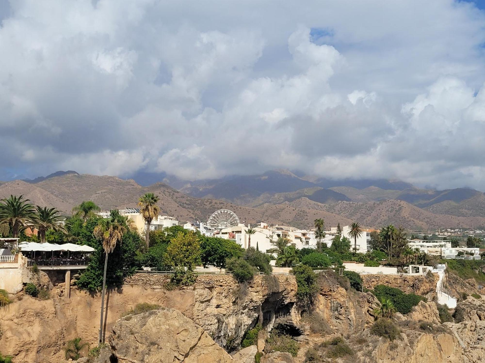 Apartamentos Nerja 2 מראה חיצוני תמונה