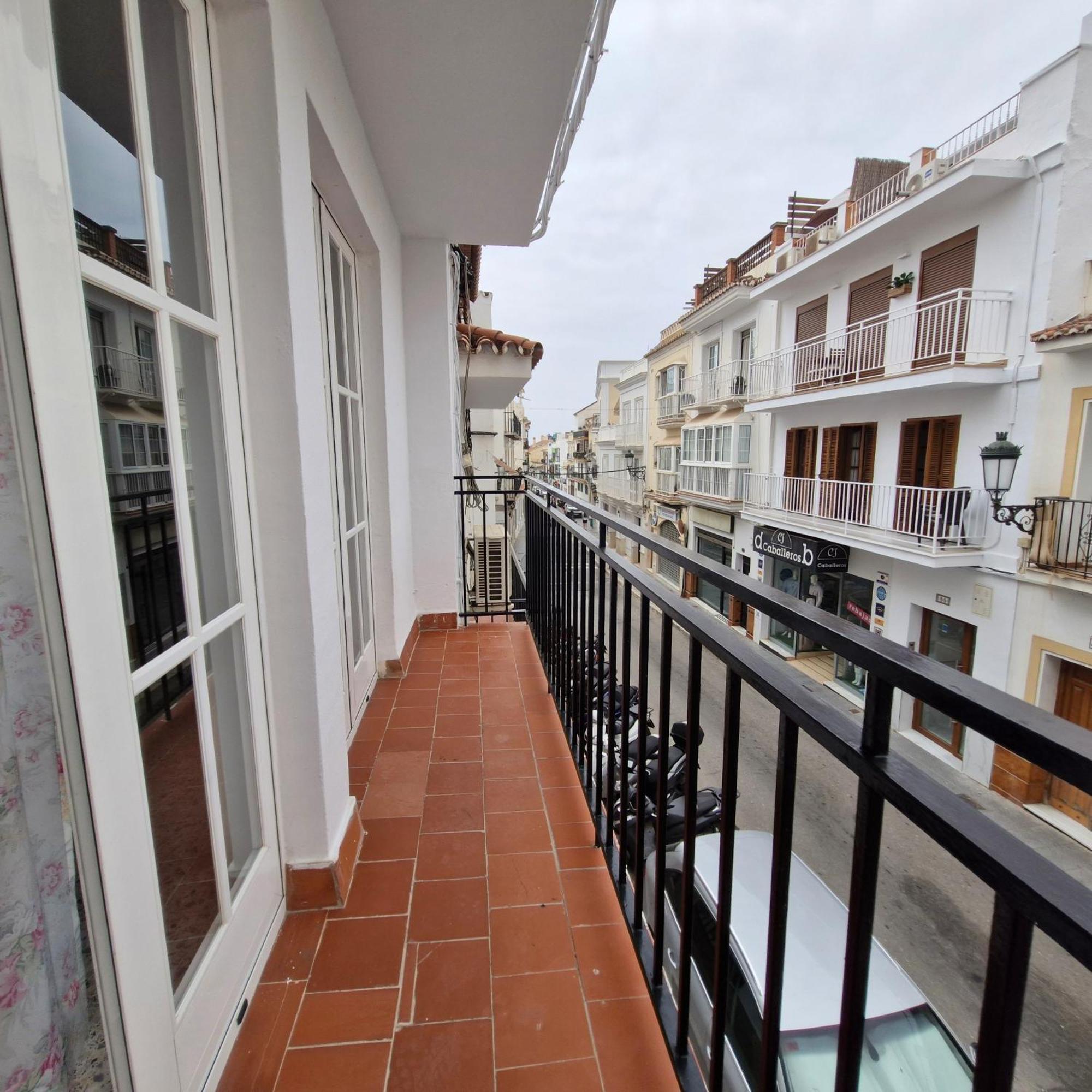 Apartamentos Nerja 2 מראה חיצוני תמונה